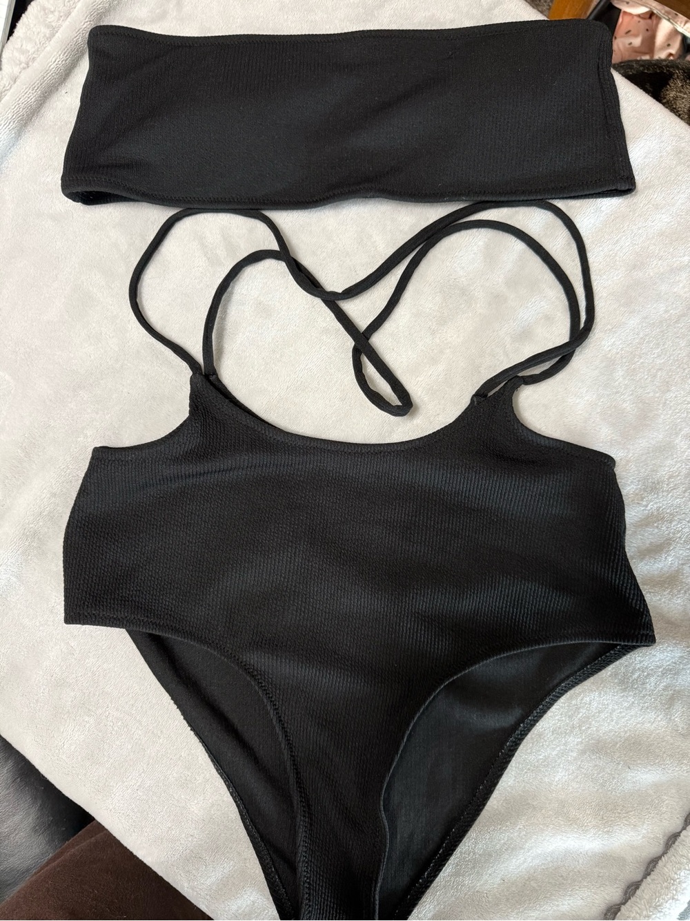 Women’s 2 piece bikini with tube top.